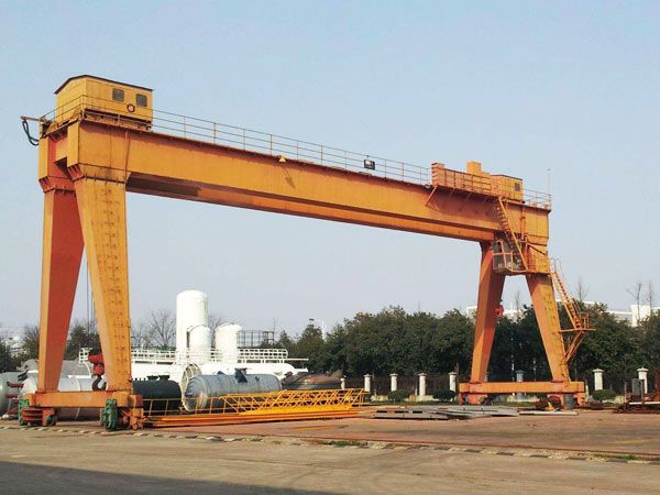 MG型電動(dòng)雙梁門(mén)式起重機(jī)