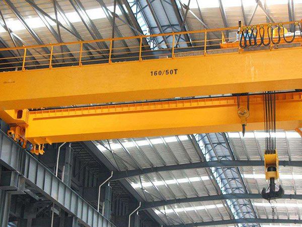 QD型雙梁吊鉤橋式起重機(jī)